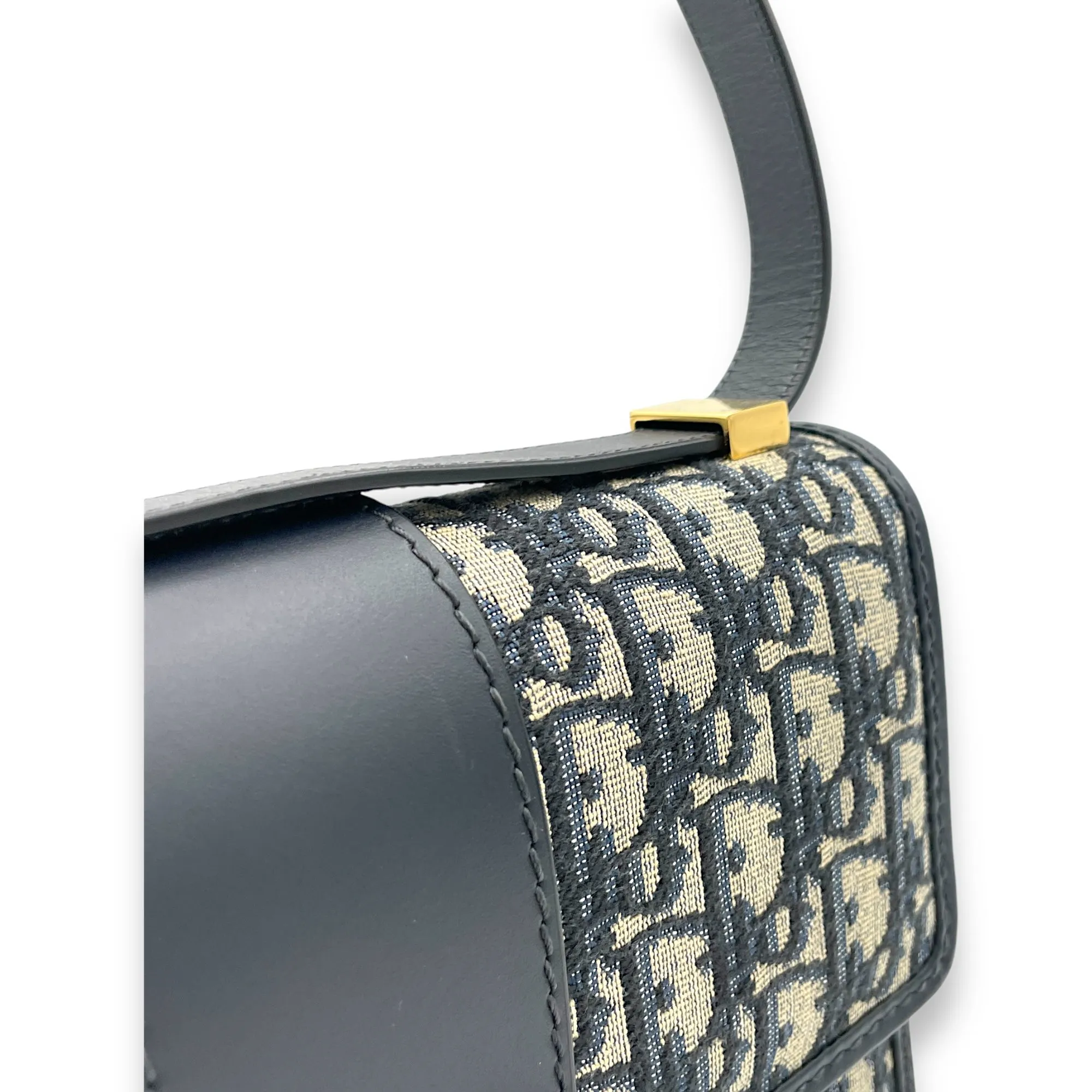 30 Montaigne Shoulder bag in Jacquard, Gold Hardware