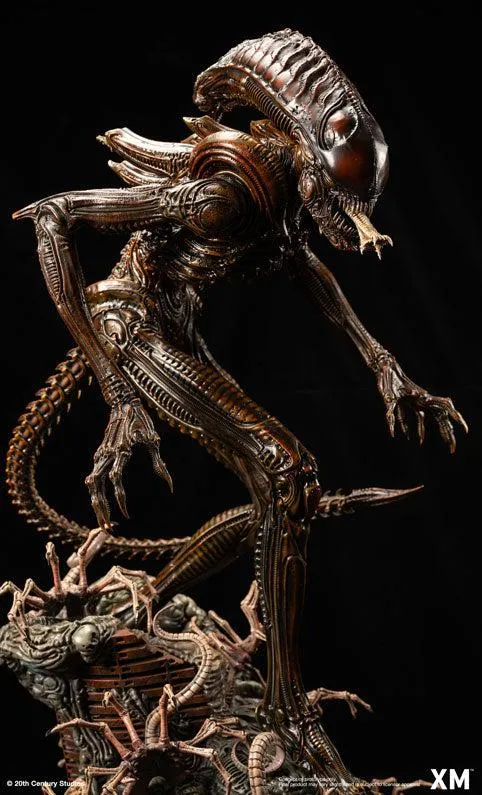 Alien Hive Warrior 1/3 Scale Premium Statue