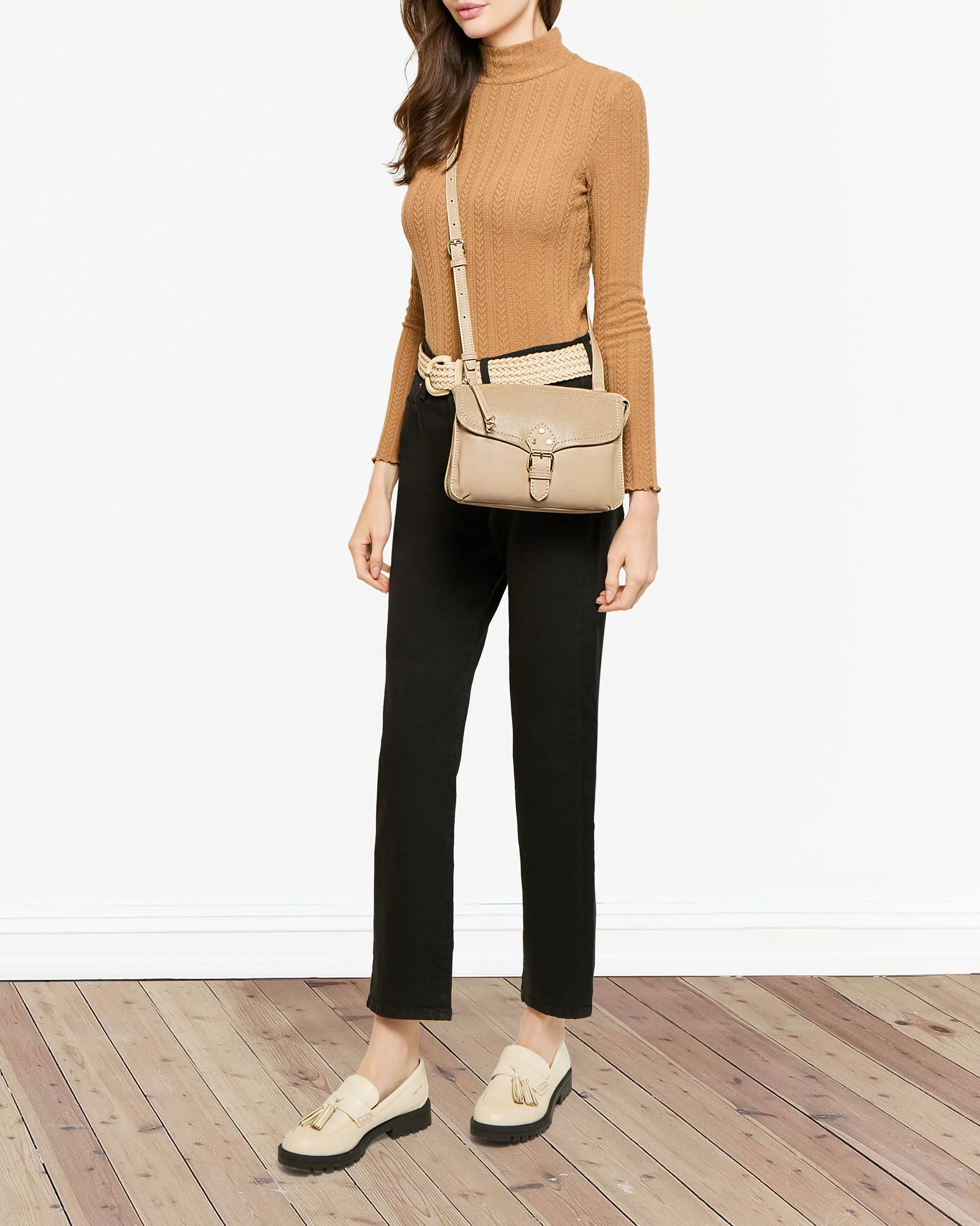 Astor Flap Crossbody