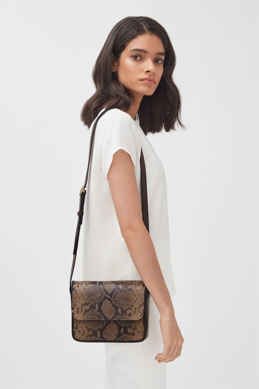 Box Crossbody