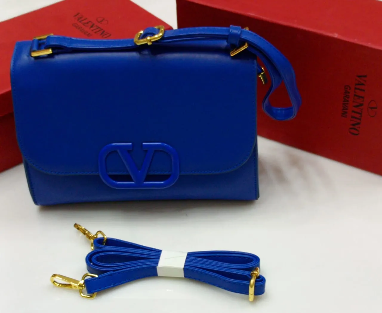 Chic Women Bag - Valentino-Inspired Unique Crossbody Style (Blue)