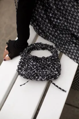 Small Knitted Bag Daisy Black and White