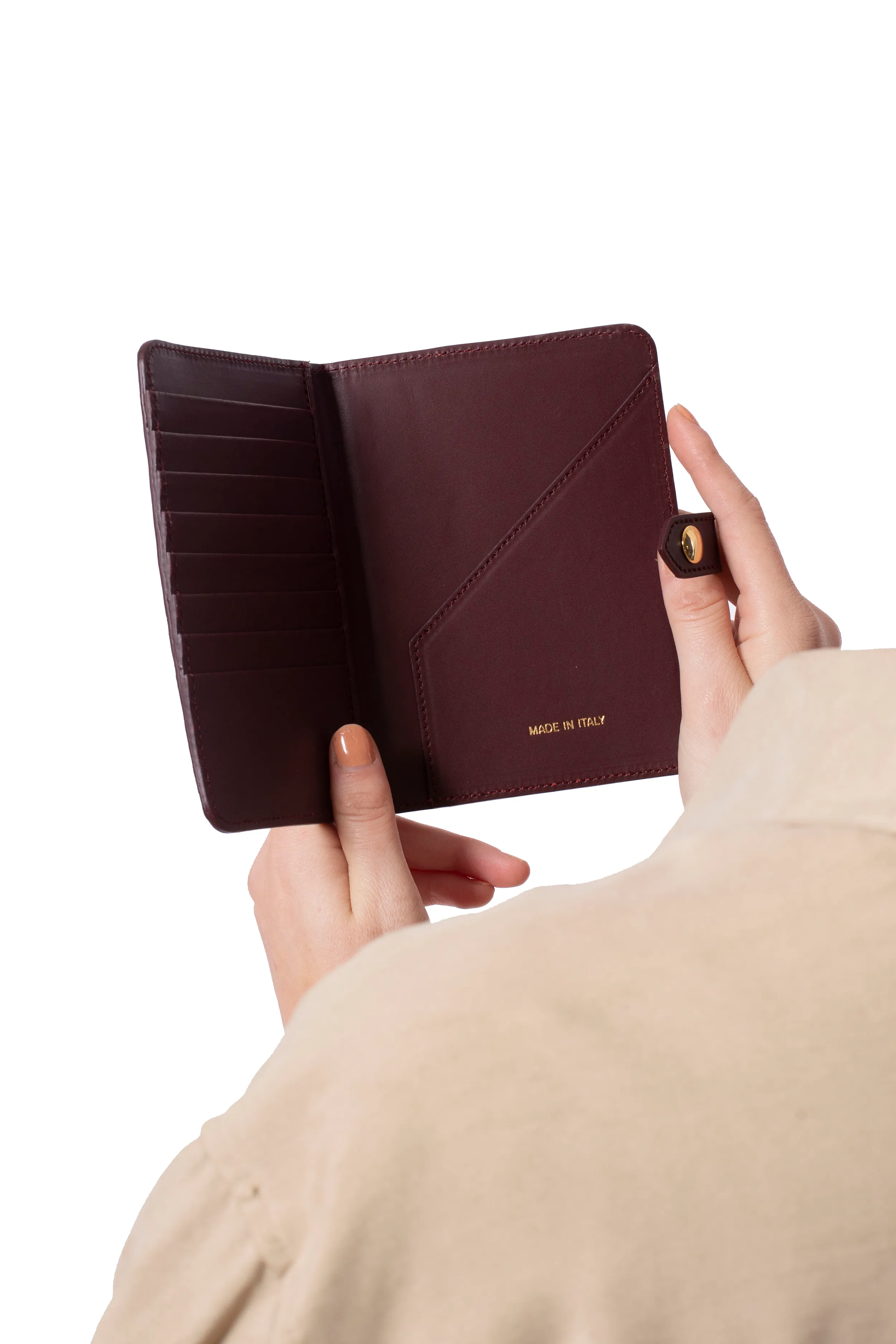 Sydney Leather Passport Holder in Bordeaux Burgundy